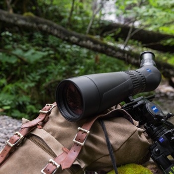 ZEISS Victory Harpia 85 Spektiv Set mit 22-65x Okular & Tasche & ZEISS Pro-Series Stativ