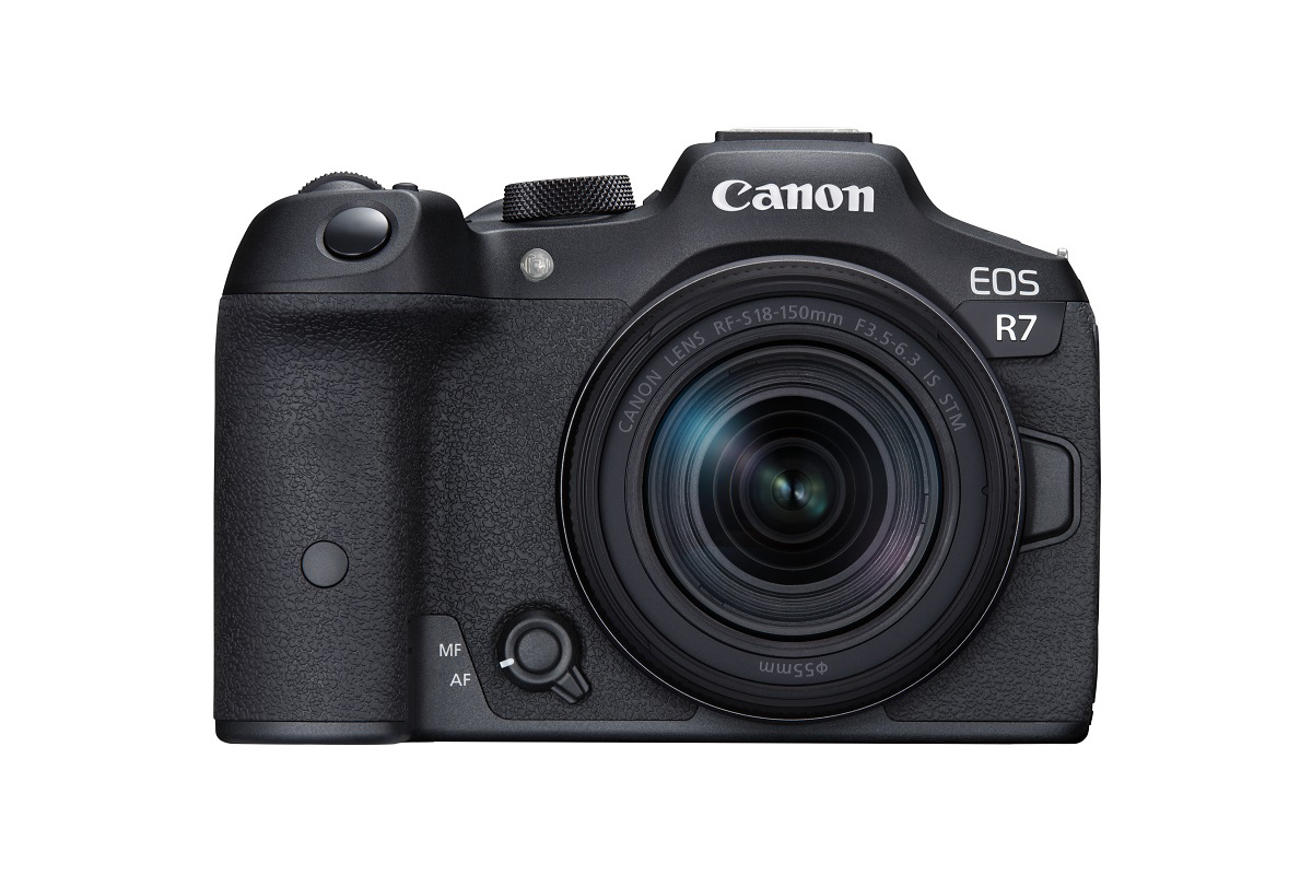 Canon EOS R7 mit RF-S 3,5-6,3/18-150mm IS STM