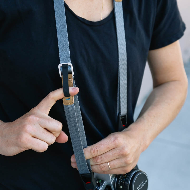 Peak Design Leash Ash - Multifunktionaler Kameragurt für spiegellose Systemkameras, Einsteiger-DSLRs etc.