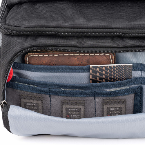 Think Tank Mirrorless Mover 25 - Cool Grey