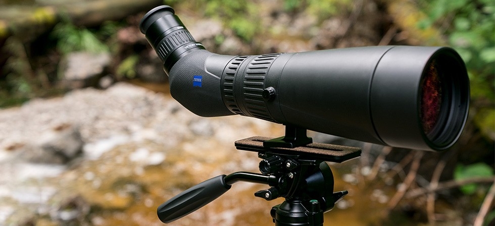 ZEISS Victory Harpia 85 Spektiv Set mit 22-65x Okular & Tasche & ZEISS Pro-Series Stativ