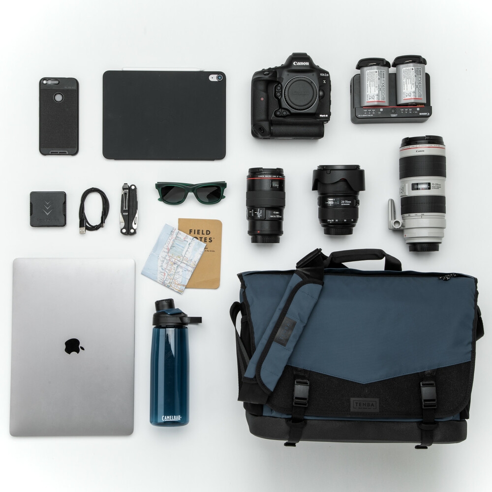 Tenba DNA 16 Slim Messenger Tasche schwarz