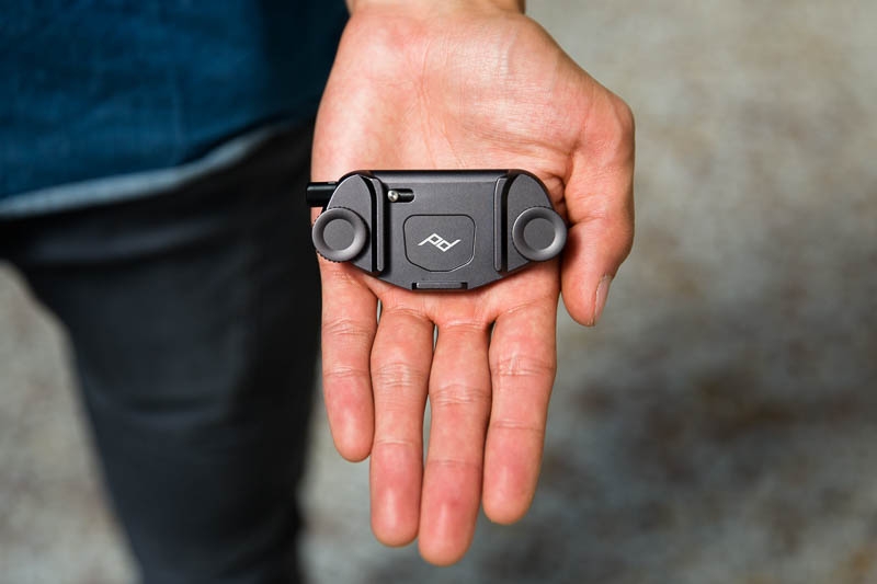 Peak Design Capture Clip v3 Black - Kameraclip zum Tragen von DSLR-/DSLM-Kameras an Gurten oder Gürteln