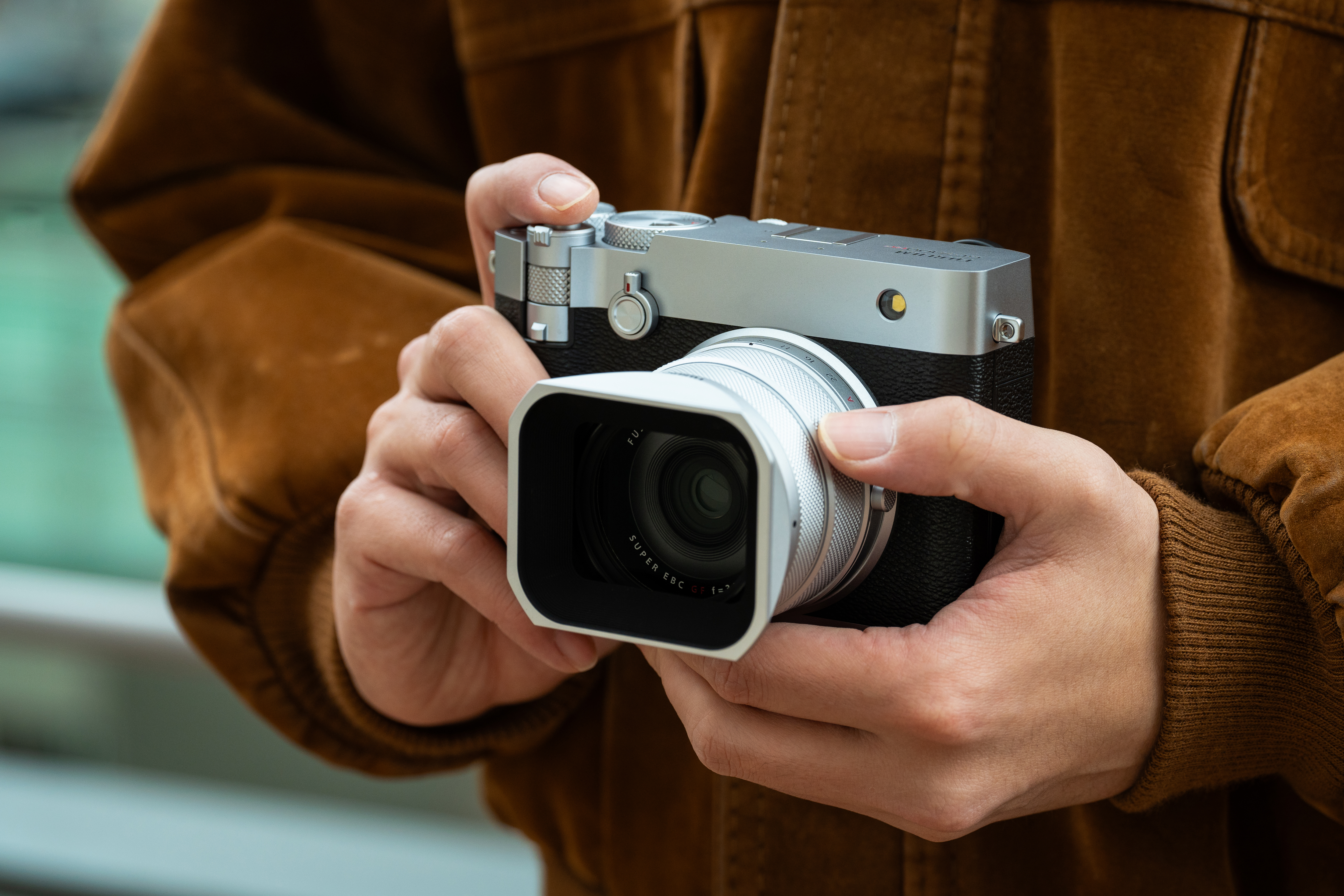 Fujifilm GFX 100RF silber + Gratis  Fuji NP-W235 Ersatzakku