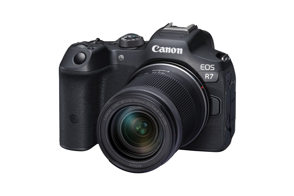 Canon EOS R7 mit RF-S 3,5-6,3/18-150mm IS STM