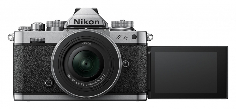 Nikon Z fc KIT mit NIKKOR Z DX 16-50mm VR (SE) + NIKKOR Z DX 50-250mm