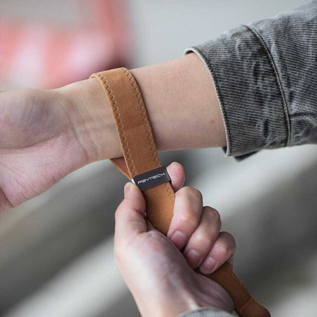 PGYTECH Kamera-Handschlaufe Earth Brown – Sichere Kamerahandschlaufe mit Schnellverschluss