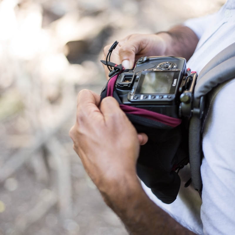 Peak Design Shell Large (L) - Wetterfeste Schutzhülle für große Profi-DSLRs oder Kameras mit Batteriegriff und Objektiv bis 15 cm